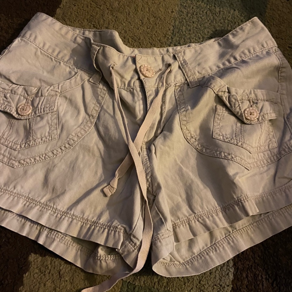 Women khaki shorts with button and drawstring